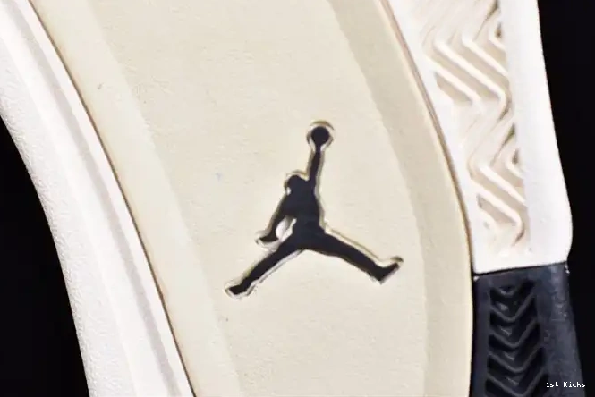 1st Kicks AQ9129-200 Air 4 Mushroom Jordan 0502